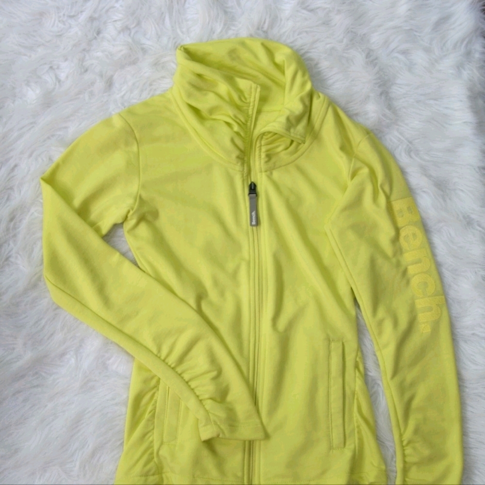 OFFERS WELCOME neon yellow Bench. jacket